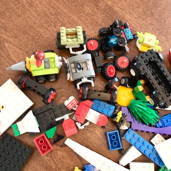 Lego, 3 Pounds, Assorted, Bulk, AUTHENTIC LEGO, Very Clean, Good Condition - Picture 9 of 13